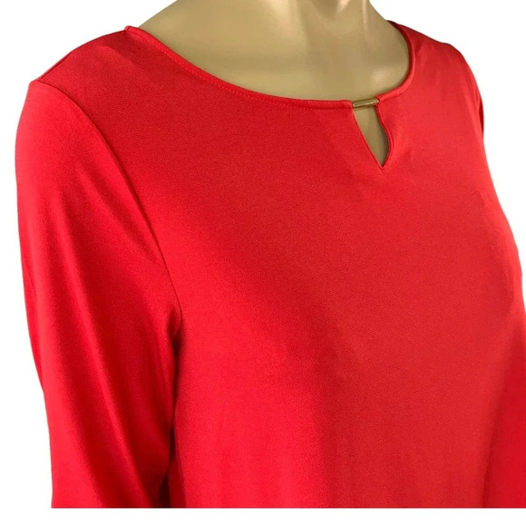 Chico's Casual Jersey Tops Blouse Women Size M Red Pullover Metal Keyhole Neck - Picture 6 of 16